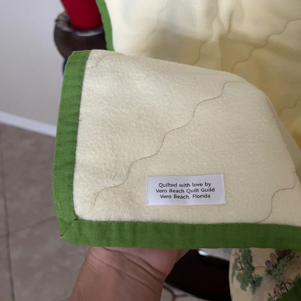 Vero Beach Quilt Guild Handmade Over The Moon Nursery Rhyme Kids Quilt